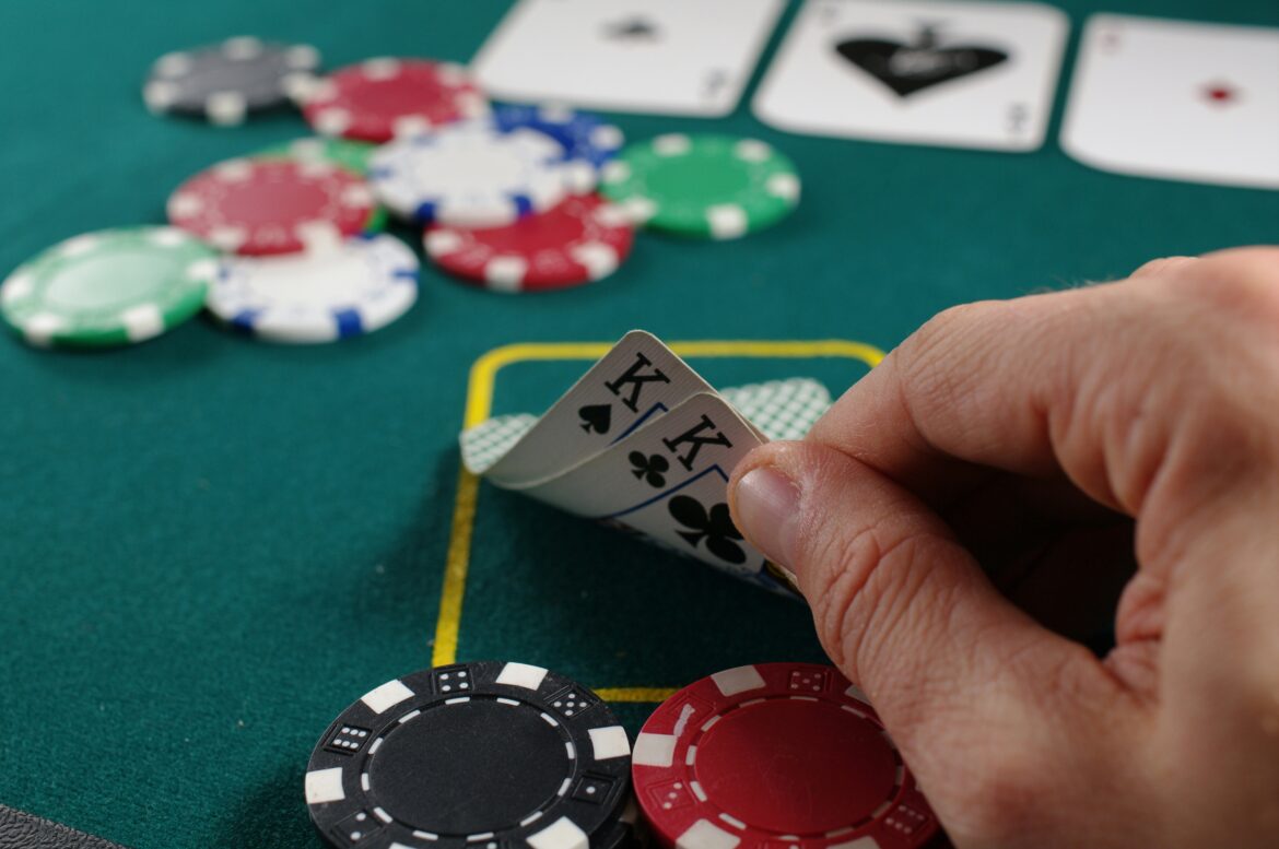 Pokeripeli pienellä budjetilla